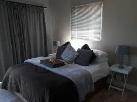 de Klerens Gems : Emerald Self Catering Unit