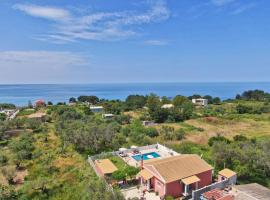 Angelloti Exclusive Beach Villa, hotel in Ágios Matthaíos