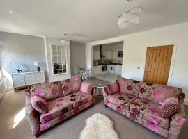 Apartment 33 Lytham, family hotel in Lytham St Annes