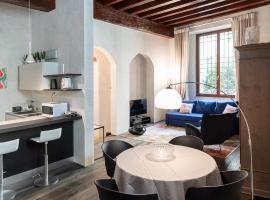 Rosa Luxury Apartment, hotel en Verona