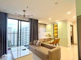 Gò Công에 위치한 아파트 Saigon Luxury Apartment-Vinhomes Grand Park