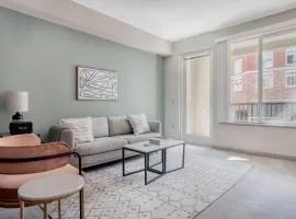 Dublin 2br w gym ac parking nr BART shops SFO-1419