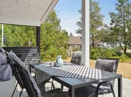 Holiday Home Riekje - 2-3km from the sea by Interhome