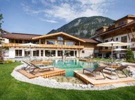 NOVA Moments Boutique Hotel, hotel v destinaci Pertisau