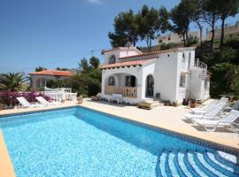 Paraiso Terrenal 4 - well-furnished villa with panoramic views by Benissa coast, hotel en Fanadix