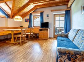 Lindenhof Apt 1, hotel v destinaci Vandoies