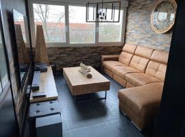 Au petit bonheur imprévu，杜埃的飯店