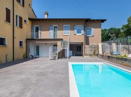 San Carlo Borromeo Apartments by Wonderful Italy, apartment in Soiano del Lago