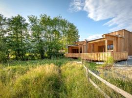 Apartment Glamping Lodge A by Interhome, hotell i Ossiach