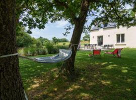 Holiday Home Penhors by Interhome, Hotel in Plovan