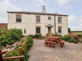 Old Mill House, pet-friendly hotel in Bridlington