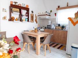 Zografia - Charming House near the coast, apartamento en Cos