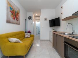 Apartment Leo, departamento en Trogir