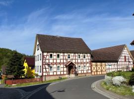 Ferienzimmer Reurieth, hotel with parking in Reurieth