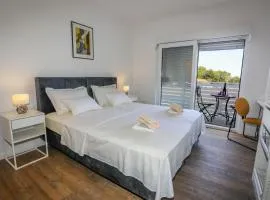 Stella Maris, Hvar - rooms with balcony and stunning sea view