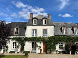 Élégante suite familiale au cœur de la forêt de Montargis, à 1h30 de Paris - FR-1-590-342, hôtel à Paucourt