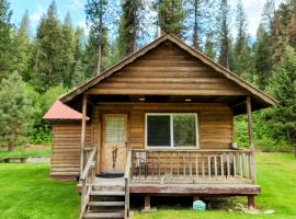 Southfork Lodge Cabin 3, villa en Lowman