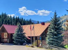 Southfork Lodge Cabin 1, hotel v destinácii Lowman