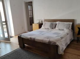 Magalocanda stanze sotto al castello, bed and breakfast en Montemagno