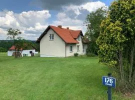 DOMEK NA LATYFUNDIACH