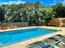 Appart independent garden Pool & Spa, hotel familiar en Sussargues
