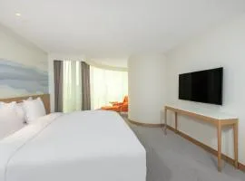 Crowne Plaza Zhuhai City Center by IHG