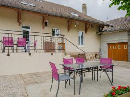 Le gite du cerf, holiday home in Trouan-le-Grand
