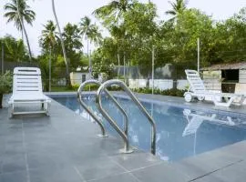 Waves and Shores Beach Villa