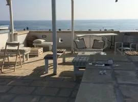La Finestra sul mare