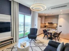 STAY BY LATINEM Luxury 1BR Holiday Home CVR A2310 near Burj Khalifa