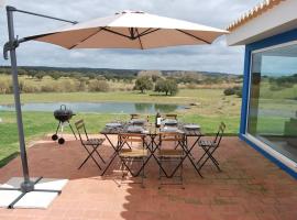 Casa do Lago Herdade do Gizo, alojamento para férias em Cuba