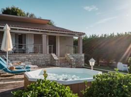 Neptune Sea House - Beachfront, hotel in St. Spyridon Corfu