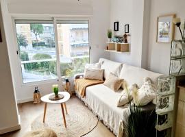 Cozy Rustic Home, apartman u gradu 'Playa Pobla de Farnals'