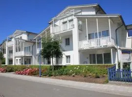 Terrasse, gratis Nutzung vom AHOI Erlebnisbad und Sauna inSellin - Villa Karola FeWo 06