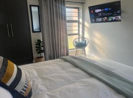 The Apartment on Risa, hotel with parking in Emerald Hill
