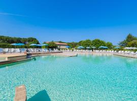 Camping Le Palme, hotelli kohteessa Marina di Bibbona