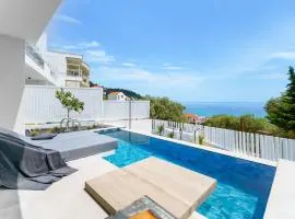 Mythodea Prive Luxury Suites