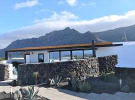 La Belle Vie, hotel in Famara