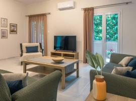 Coastal Getaway: Roomy Beachside Apartment!, hotell i Nea Makri