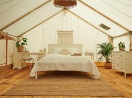 Tranquilo Glamping, glamping site in Hozanejos