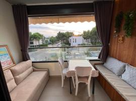 Apartment at Gjiri i Lalezit, Vala Mar Residence, hotel cu parcare din Hamallaj