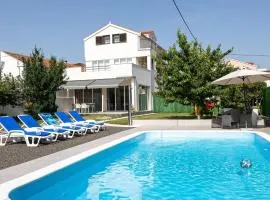 Nice Home In Dugopolje With Outdoor Swimming Pool, Wifi And 2 Bedrooms