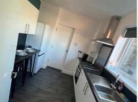 Spacious 2bedroom property by Star Suites, holiday rental in Elswick
