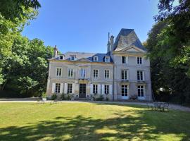 La Maison Pelloquin, bed & breakfast a Bernières-sur-Mer