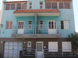 SAM House, Hotel in Mindelo