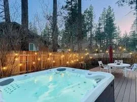 Cozy Bear Cabin with Spa