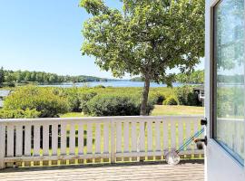 2 person holiday home in APLARED-By Traum, hotel i Svaneholm