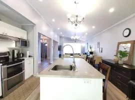 House with driveway parking,from Montreal DT 15min