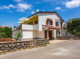 Gorgeous Home In Kras With House A Panoramic View, hotell i Kras