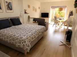 Studio Sturjalland, hotel v destinaci Sirjansland